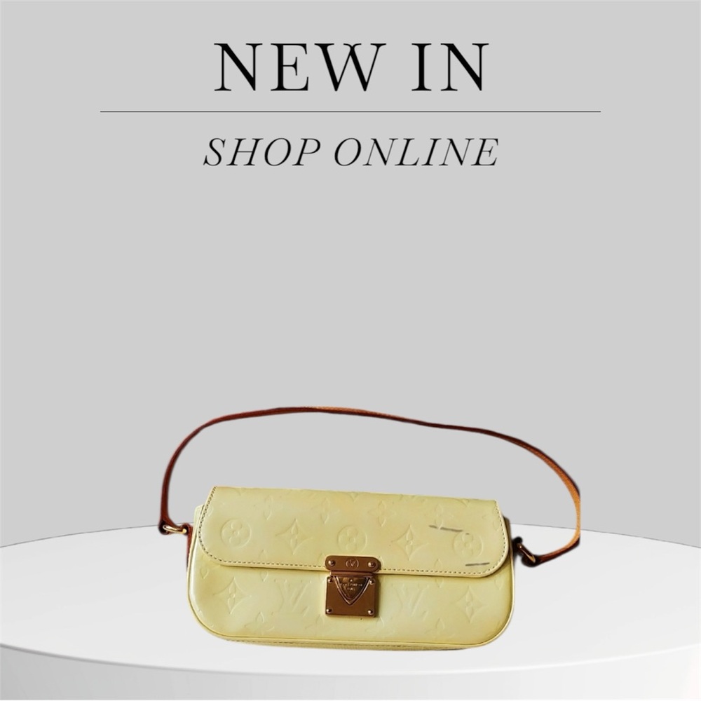 sale🎄authentic Louis vuitton malibu vernis Small used fair condition